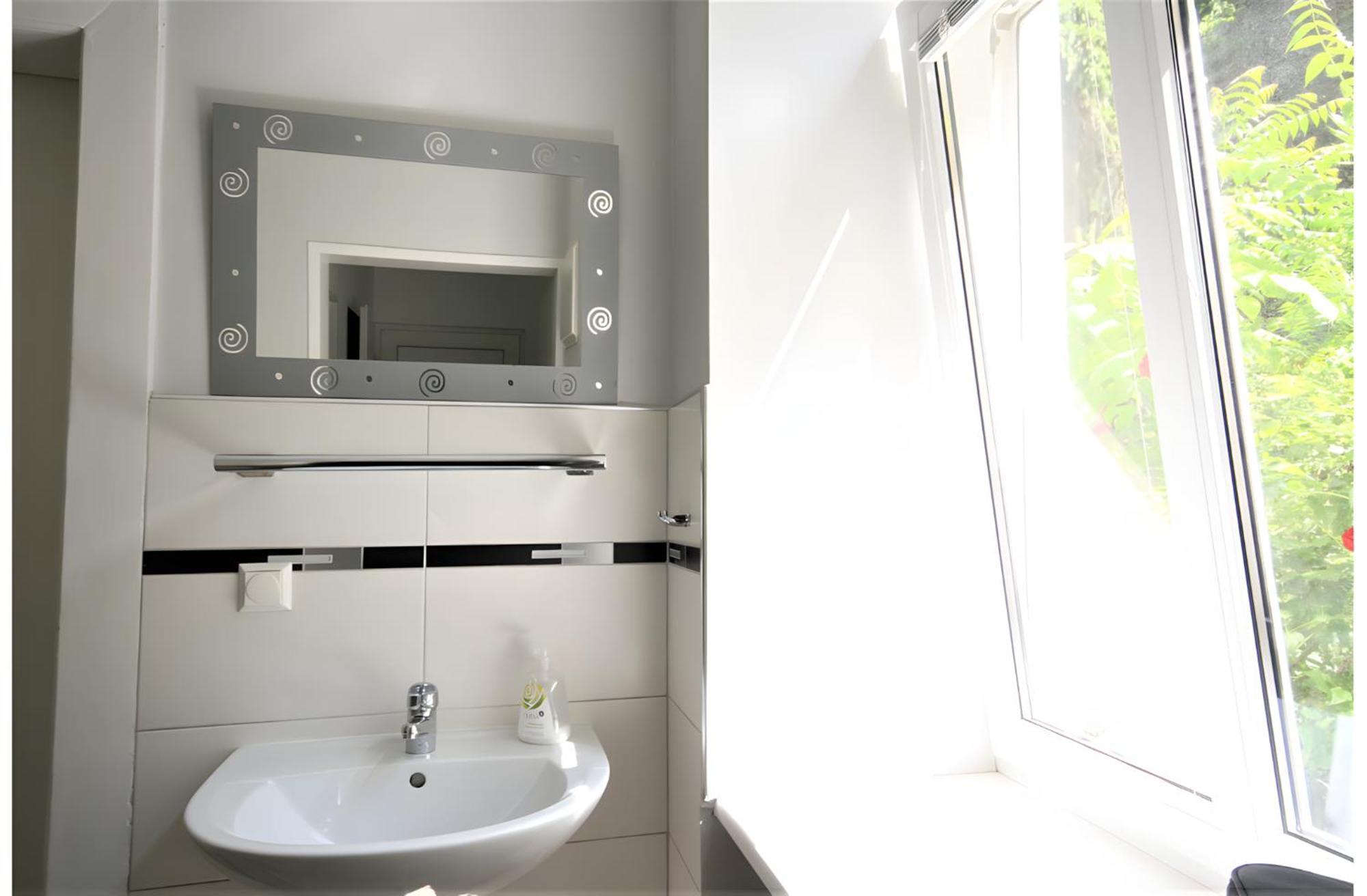 Modern Flat With 2 Rooms, Close To Schoenbrunn Vídeň Exteriér fotografie